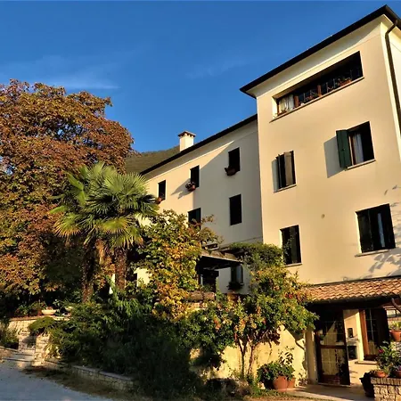 罗坎达斯卡拉波斯塔住宿加早餐旅馆 *